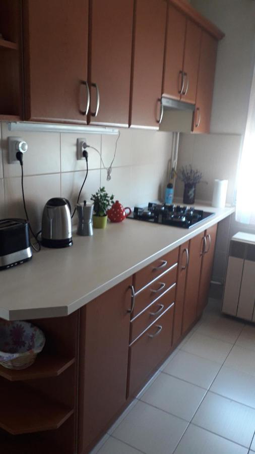 Annika Apartman Eger Exterior photo
